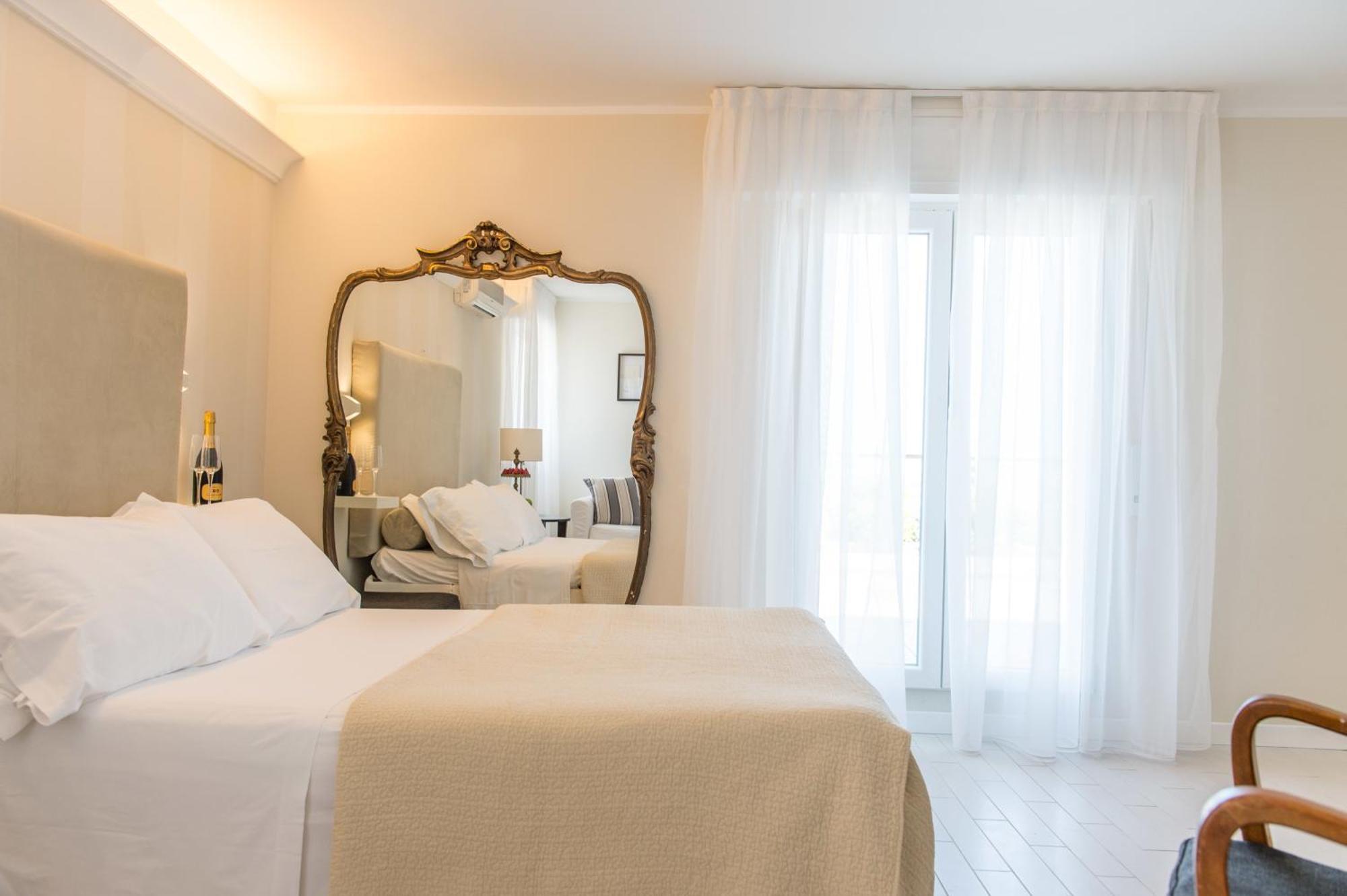 Kiss Beachfront Hotel & Restaurant Cervia Oda fotoğraf
