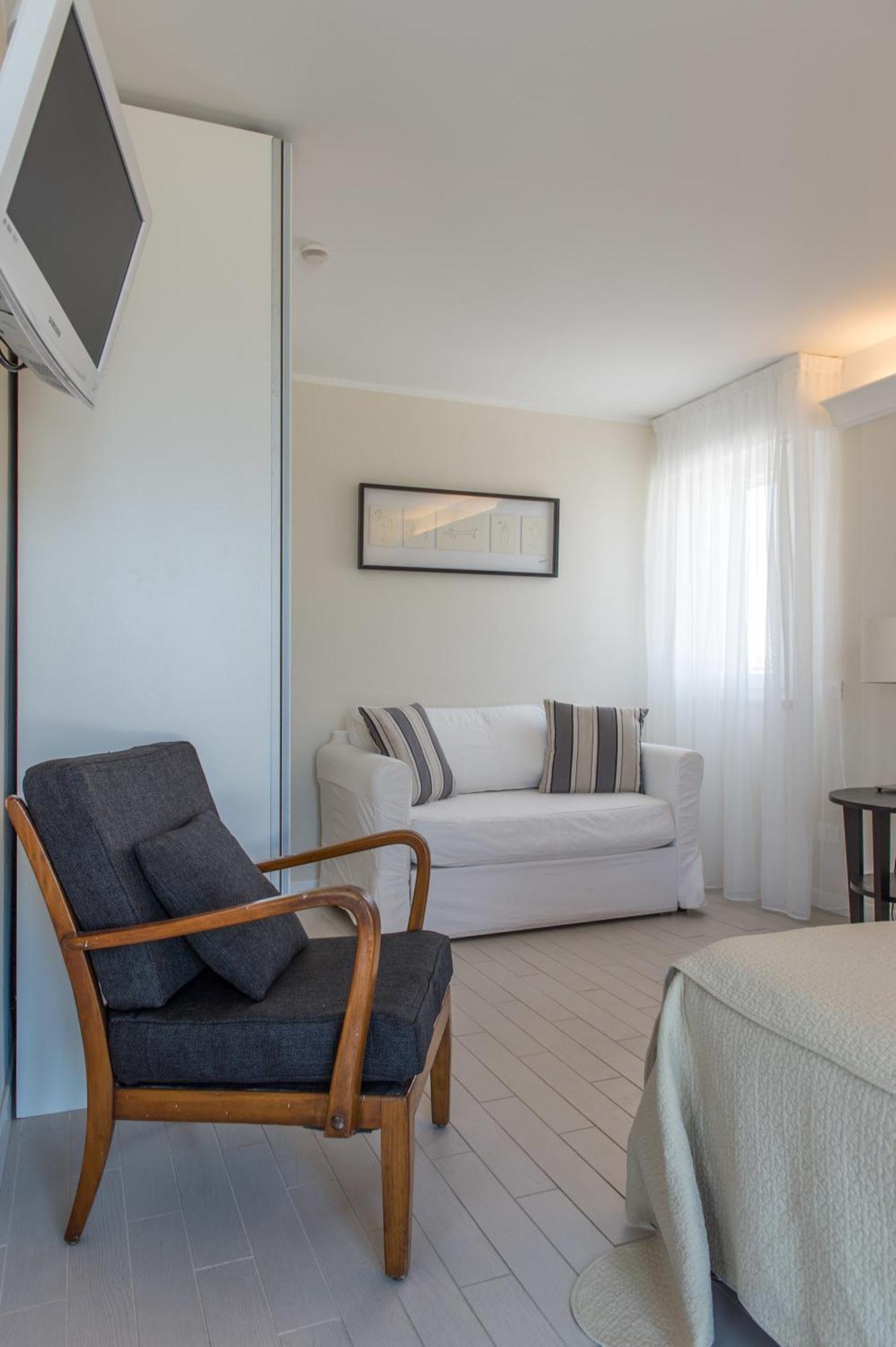Kiss Beachfront Hotel & Restaurant Cervia Oda fotoğraf